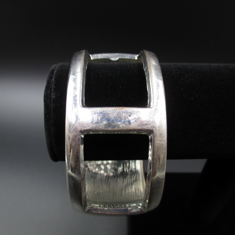 Vintage Silver & Black Crystal Rustic Bracelet - Picture 3 of 8